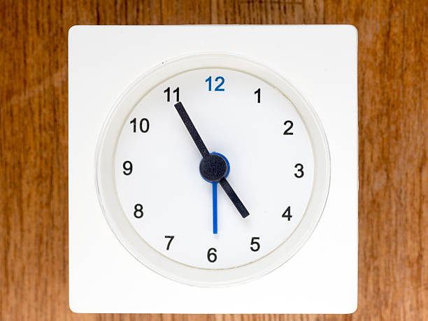 istock The second series of the sequence of time, 40/96 625663196