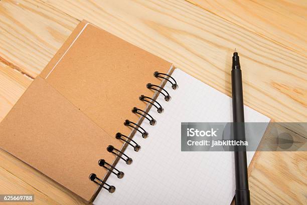 Opening Note Picture Close Up Opening Note Paper And Pen On Wood Texture Stock Photo ...