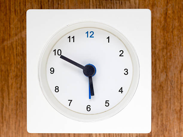 istock The second series of the sequence of time, 46/96 625672374