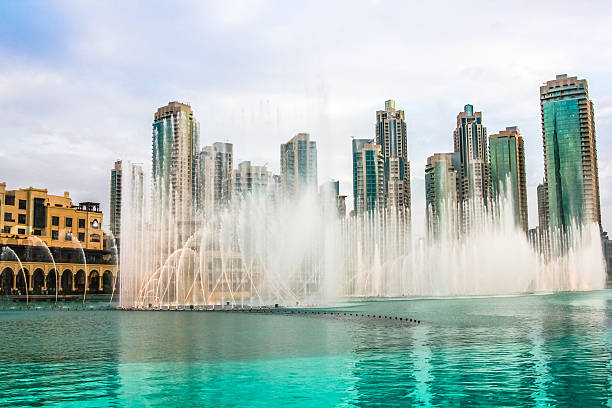 istock Dubai Fountain show 625715994