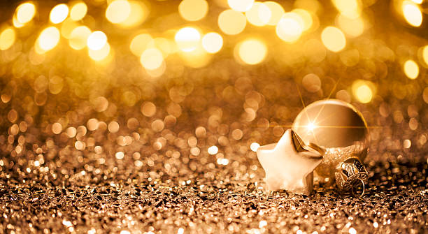 istock Christmas Star with ornament on Glitter - Bokeh Defocused Gold 625758844