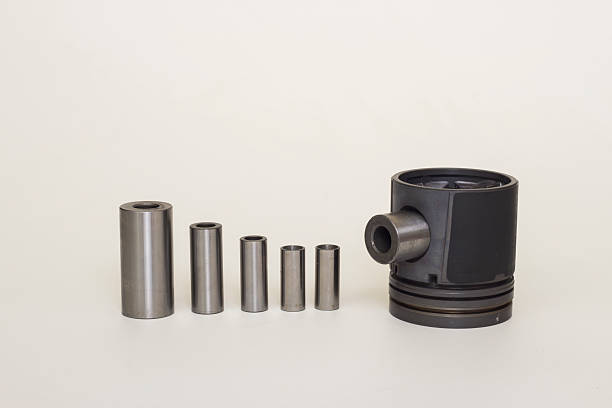 istock otomobil piston parts 625782328