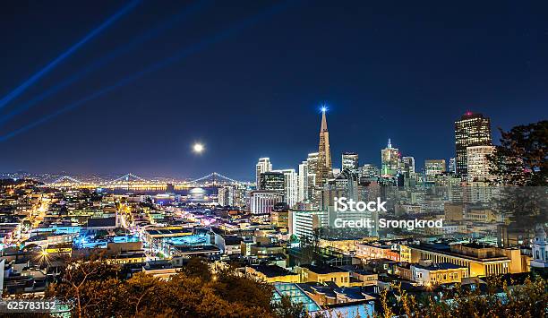 Super Moon Over San Francisco Stock Photo - Download Image Now - San Francisco - California, Embarcadero Center, Urban Skyline