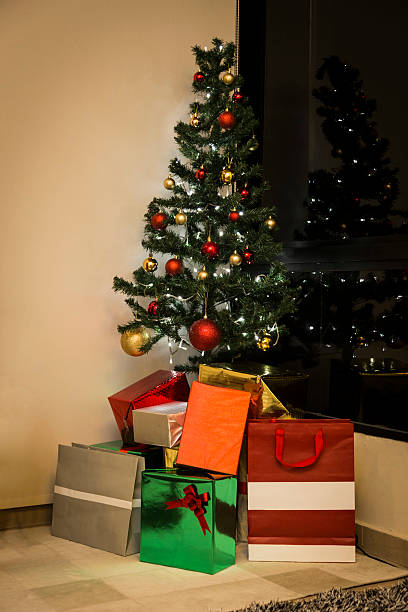 istock Christmas in the city 625784640