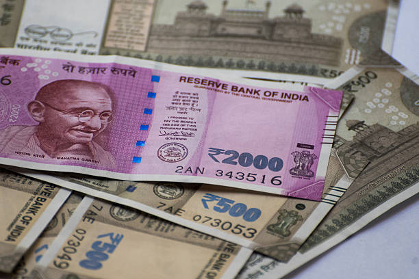 istock Indian new 2000 and 500 Rs Currency Note 625850636