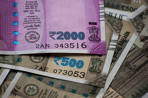 New Money R500 60+ Indian New 2000 And 500 Rs Currency Note Stock Photos, Pictures ...