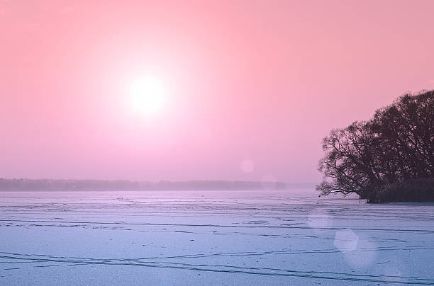 istock Sunset On The Frozen Lake 625853158