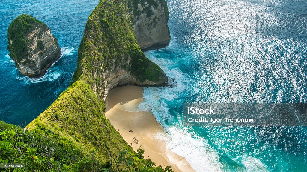 Manta Bay ou Kelingking Beach sur l’île de Nusa Penida, Bali - Photo de Bali libre de droits