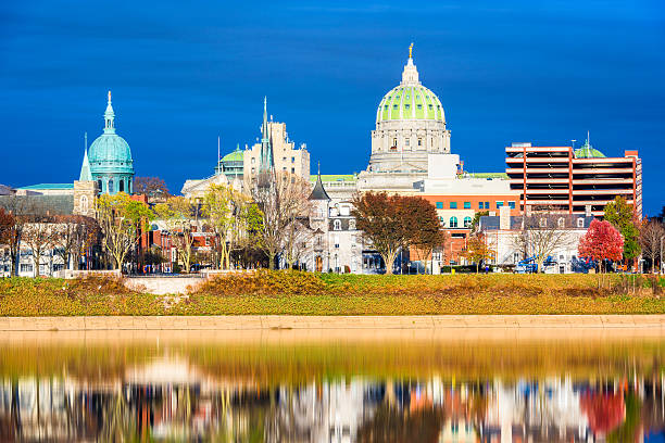 istock Harrisburg, Pennsylvania Skyline 625879818