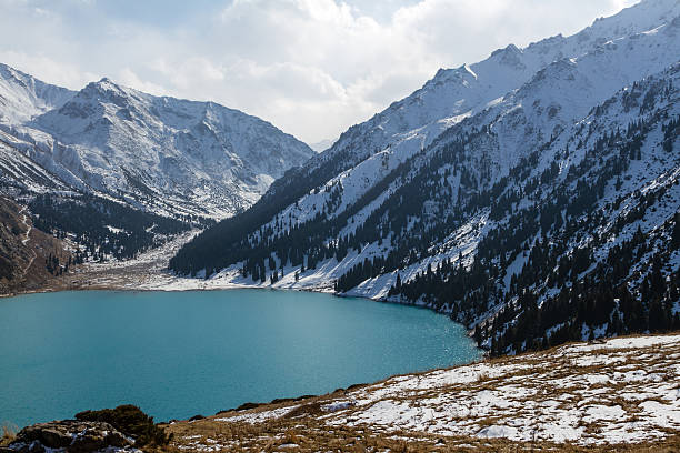 istock with turquoise water lake 625959986
