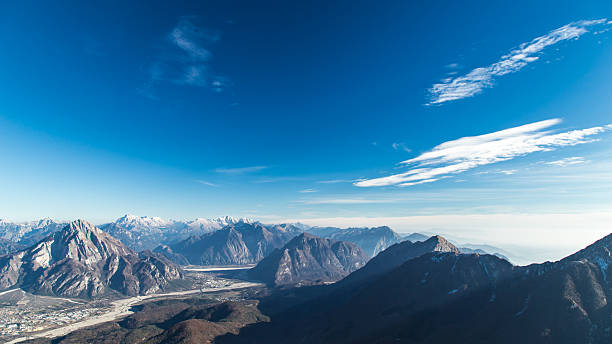 istock Autumn morning in the alps 625973152