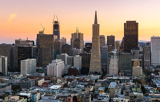 istock Downtoen of San Francisco 625973616