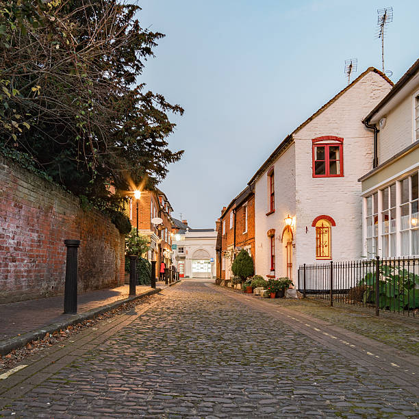 central farnham lane in surrey - english culture medieval church built structure imagens e fotografias de stock