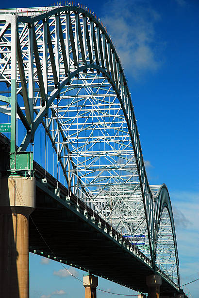 The DeSoto Bridge over the Mississippi River The DeSoto Bridge Spans the Mississippi River connecting Memphis, Tennessee with Arkansas memphis tennessee stock pictures, royalty-free photos & images