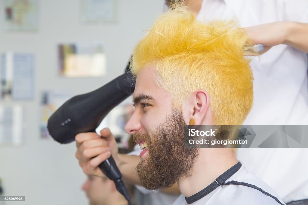 Funny yellow hair - Royalty-free Mannen Stockfoto