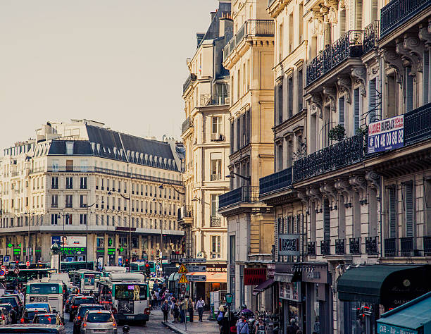 istock Paris 9th Arrondissement street scene 626074898