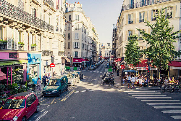 istock Paris 9th arrondissement street scene 626077352