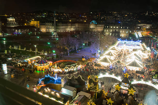 stuttgart weihnachtsmarkt schlossplatz 2016 mercado de natal nig - weihnachtlich - fotografias e filmes do acervo