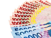 geld-der-indonesischen-rupiah.jpg?b=1&s=170x170&k=20&c=oc0ZTlT_TwgaEVLv_1Ml7UpUS5FAahfv37y5eY6JF-o=