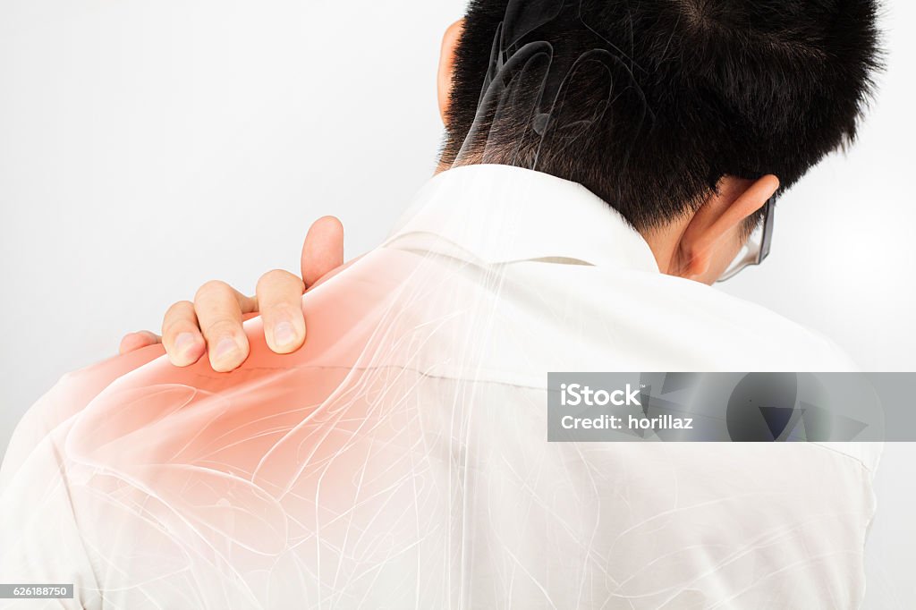 dolor muscular en el hombro - Foto de stock de Dolor libre de derechos