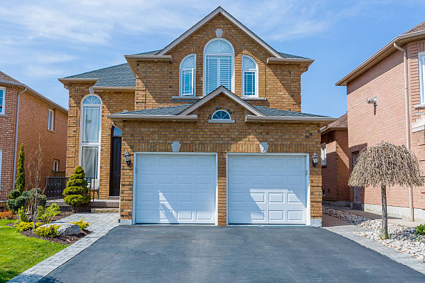 istock Luxury houses in North America 626233436