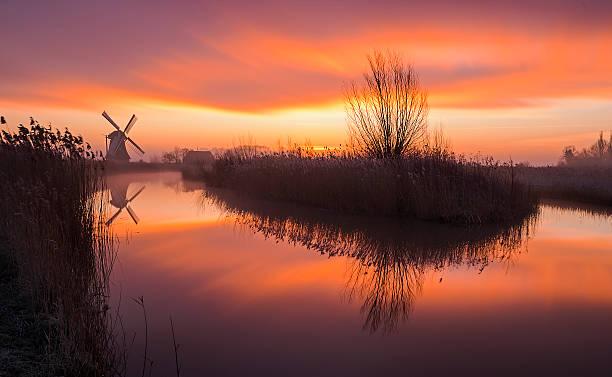 istock Sunrise at the Noordermolen 626310404