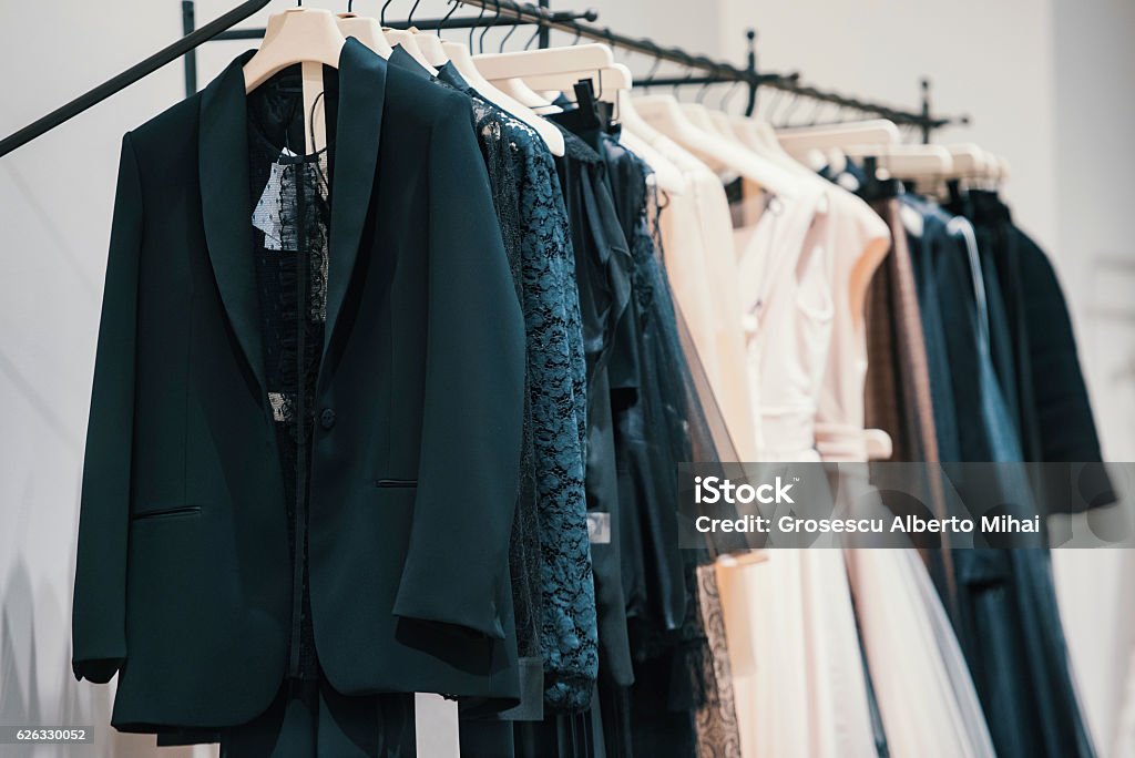 Frauen elegante Kleidung - Lizenzfrei Kleidung Stock-Foto