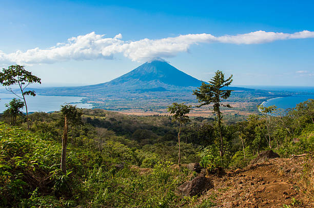 Ometepe island View of volcán Concepción and Ometepe island in Nicaragua from the slope of volcán Maderas fumarole photos stock pictures, royalty-free photos & images