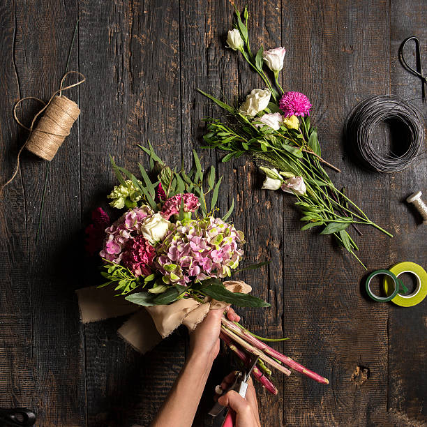 istock The florist desktop with working tools and ribbons 626385204