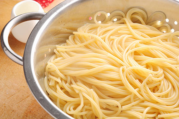 istock Close up texture shot of cooked spaghetti 626442744