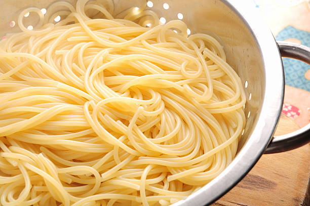 istock Close up texture shot of cooked spaghetti 626442790