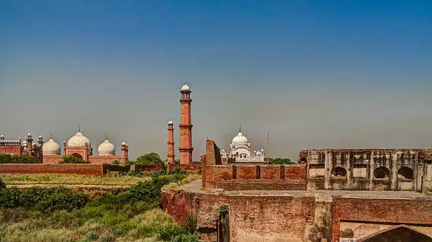 Photo of Lahore fort, Badshahi mosque and Samadhi of Ranjit Singh, Pakistan