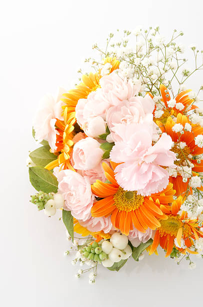istock Orange and pink flower bouquet 626514550