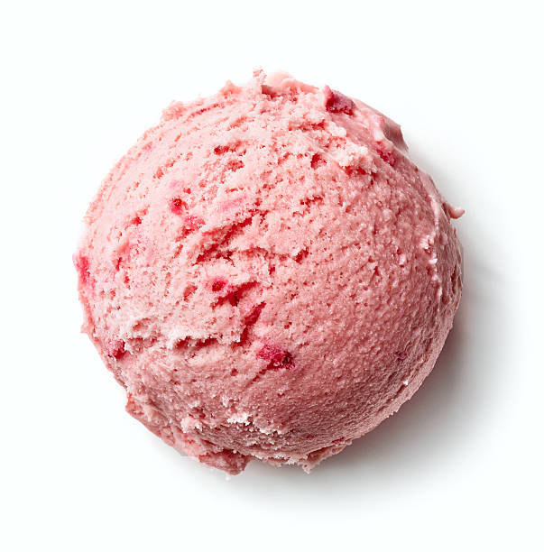 helado de fresa  - scoop ice cream frozen cold fotografías e imágenes de stock