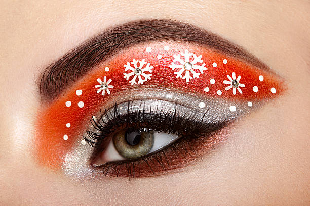 eye girl makeover copos de nieve - glitter make up eyelash human face fotografías e imágenes de stock