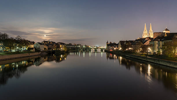 istock Full moon in regensburg 626572626