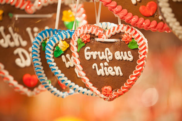 istock Gingerbread heart Greetings from Vienna 626624706