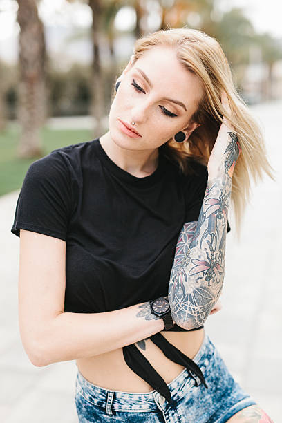 istock Beautiful Tattooed Woman 626637390