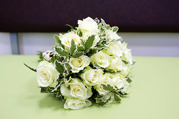 istock Beautuful wedding bouquet 626679280