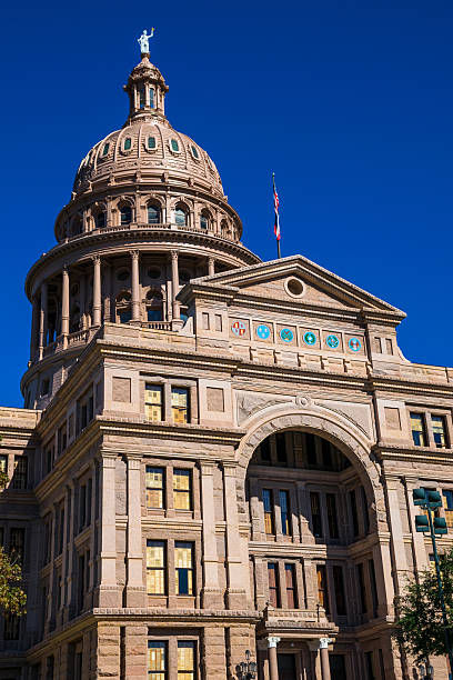 istock Vertical Texas Capital Building Blue Sky Sunny Day 626725408