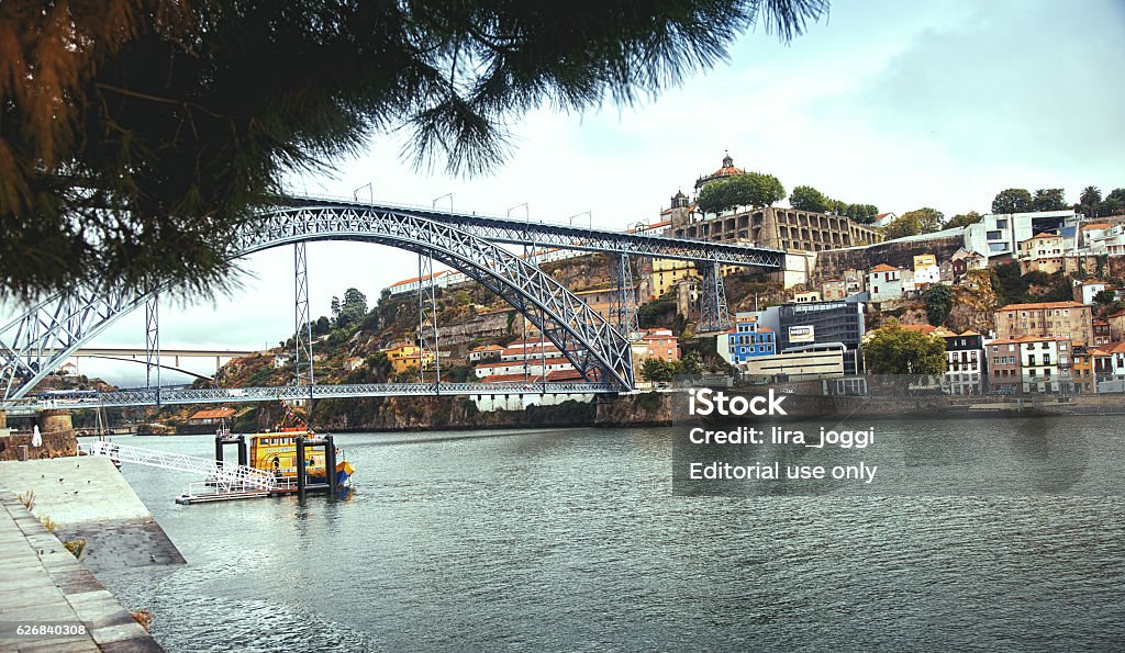 ポルトの街並み - ストックフォト・写真素材...
