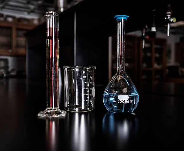 istock Types of Beakers Used in Chemistry 626889672