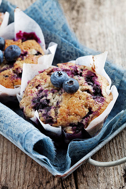 블루베리 머핀  - muffin cake cupcake blueberry muffin 뉴스 사진 이미지