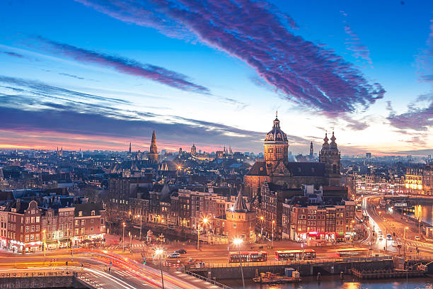 panorama di amsterdam - central train station foto e immagini stock