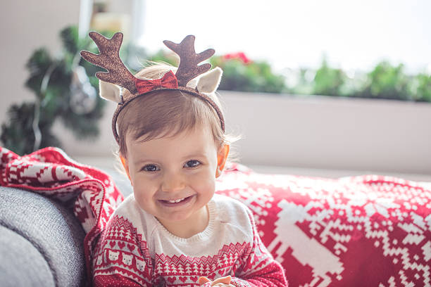 istock I want the whole world laughs 627093014