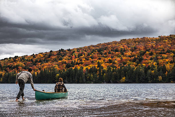 istock Start of a great tour in canoe 627102856