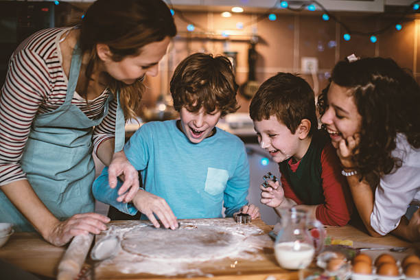 istock Let's make cookies for Christmas 627148088