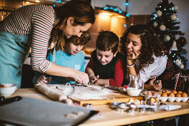 istock Let's make cookies for Christmas 627148350