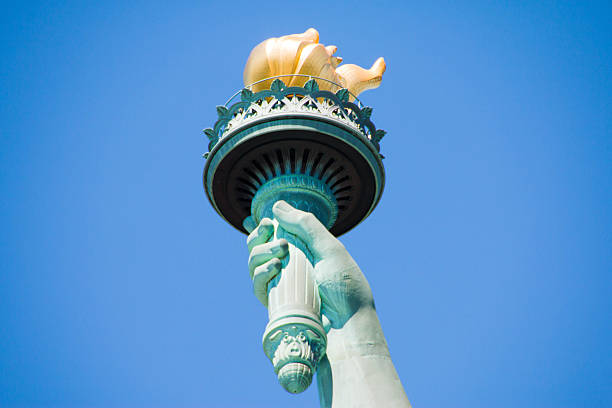 자유의 여신상, 뉴욕, 미국 - crown liberty statue 뉴스 사진 이미지