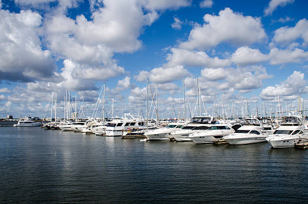 charleston harbor marina, charleston, carolina do sul - charleston harbor - fotografias e filmes do acervo